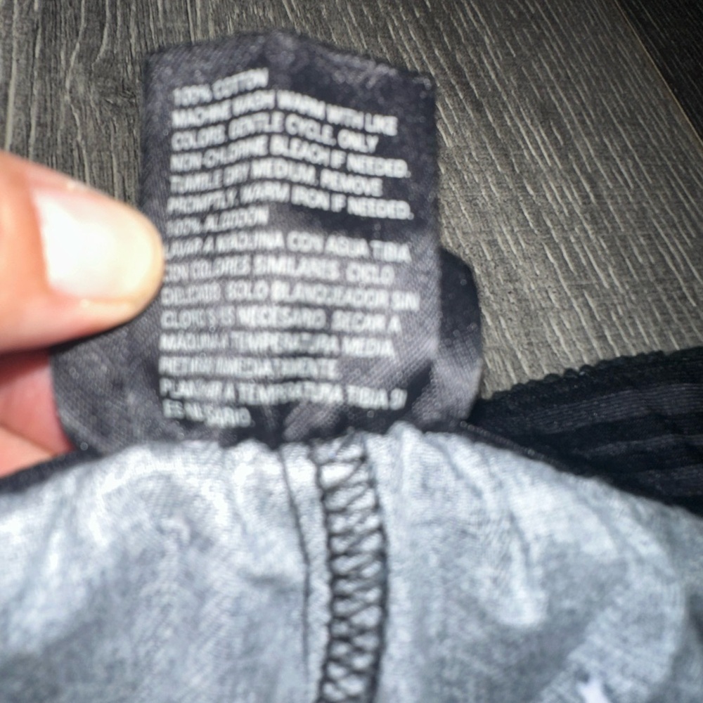 Hyde & Eek Woman’s Pajama Pants with Moon and Star Print - Picture 4 of 6